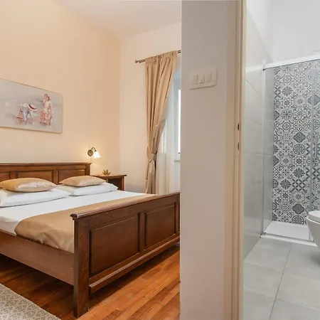 Beachvilla Adriastone With Pool And Jacuzzi