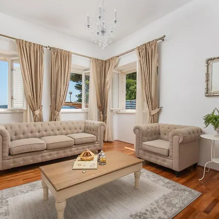 Beachvilla Adriastone With Pool And Jacuzzi 빌라 오레비츠