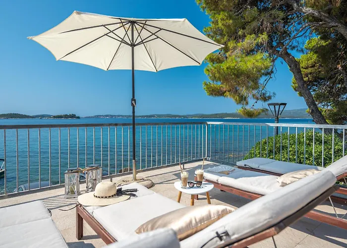Beachvilla Adriastone With Pool And Jacuzzi 别墅 奥瑞比克
