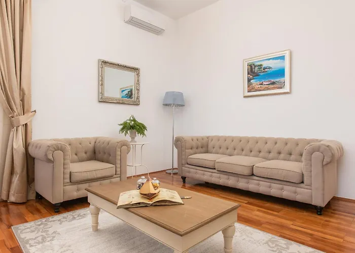 别墅 Beachvilla Adriastone With Pool And Jacuzzi 奥瑞比克