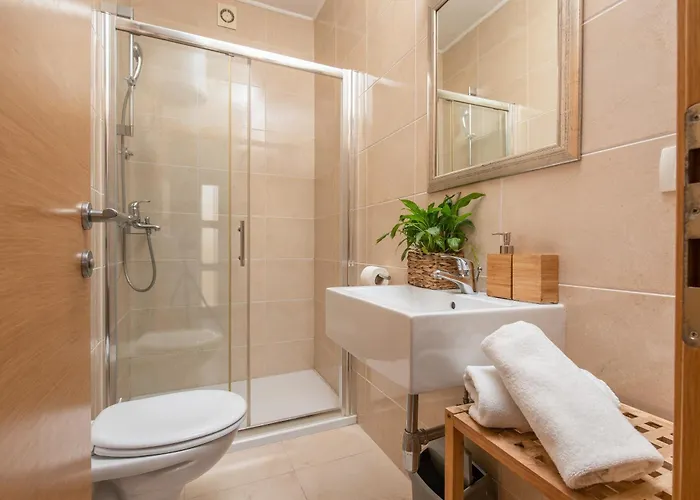 Beachvilla Adriastone With Pool And Jacuzzi 别墅 *