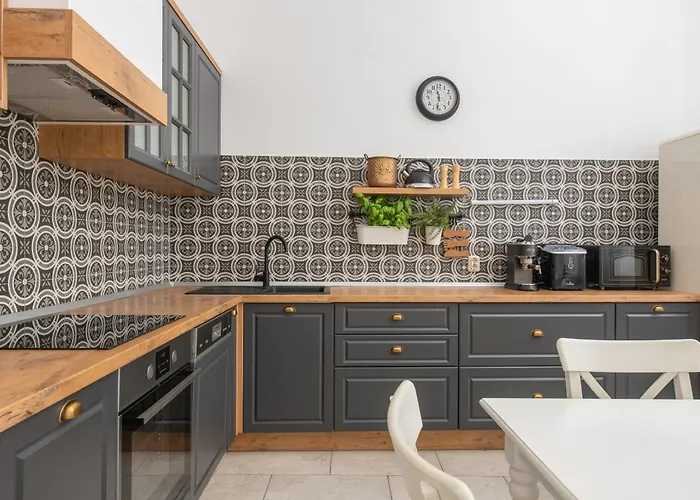 别墅 Beachvilla Adriastone With Pool And Jacuzzi *