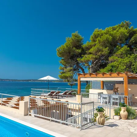 Villa Beachvilla Adriastone With Pool And Jacuzzi *