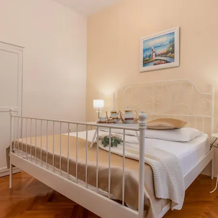 Beachvilla Adriastone With Pool And Jacuzzi Villa Orebic