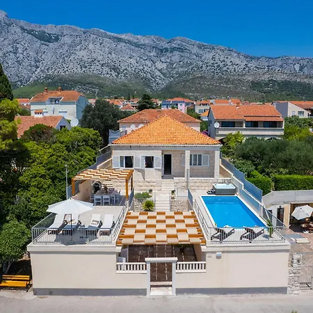 Beachvilla Adriastone With Pool And Jacuzzi