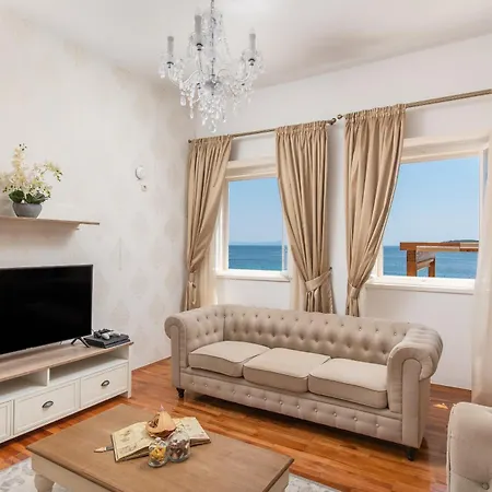 Beachvilla Adriastone With Pool And Jacuzzi *