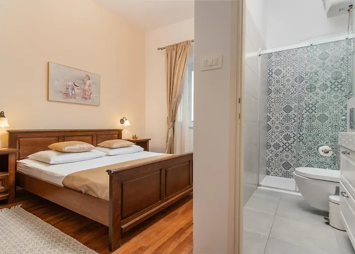 Beachvilla Adriastone With Pool And Jacuzzi